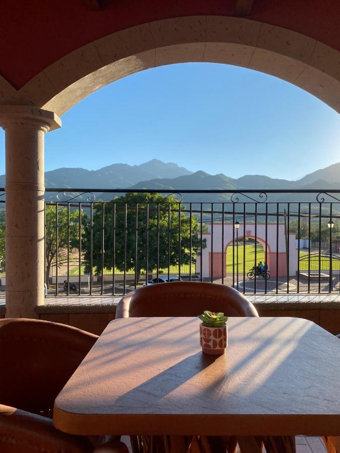 Hotel Real De Los Аламос Экстерьер фото